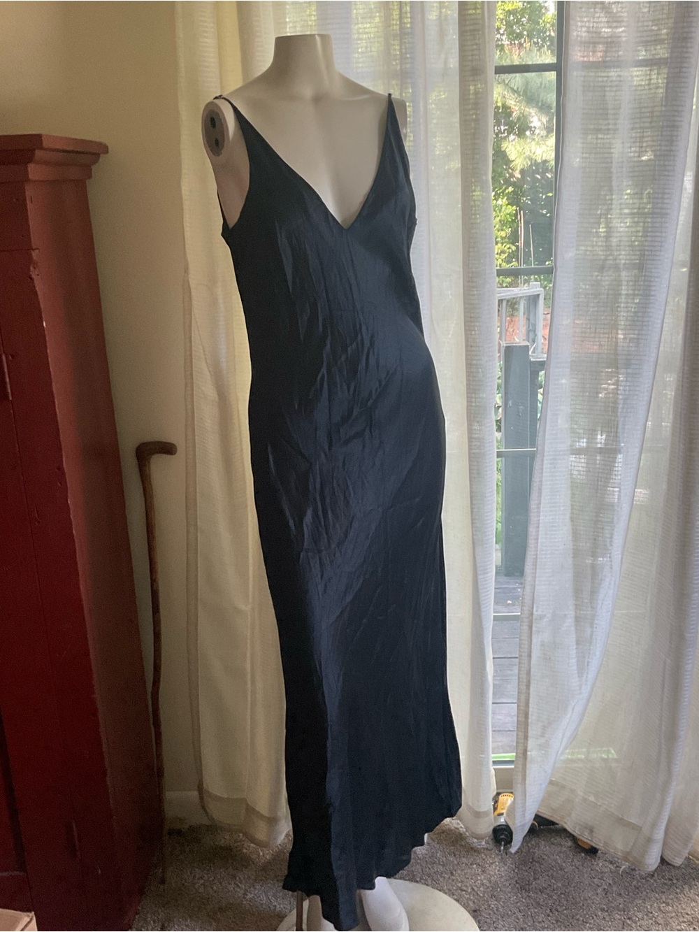Vintage 90’s Victoria’s Secret Black Silk Slip Dress M